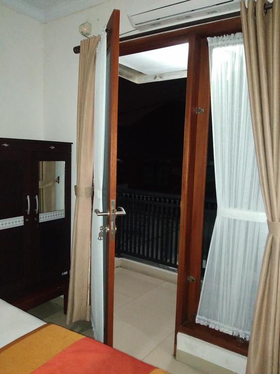 Hotel Rumah Sarwestri Bandung Zewnętrze zdjęcie